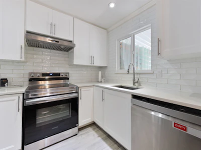 28-2986 Coast Meridian Road - 5