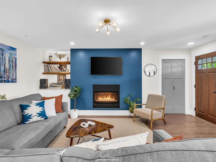 436 Lakewood Drive, Vancouver, BC, V5L 4L7 - 3
