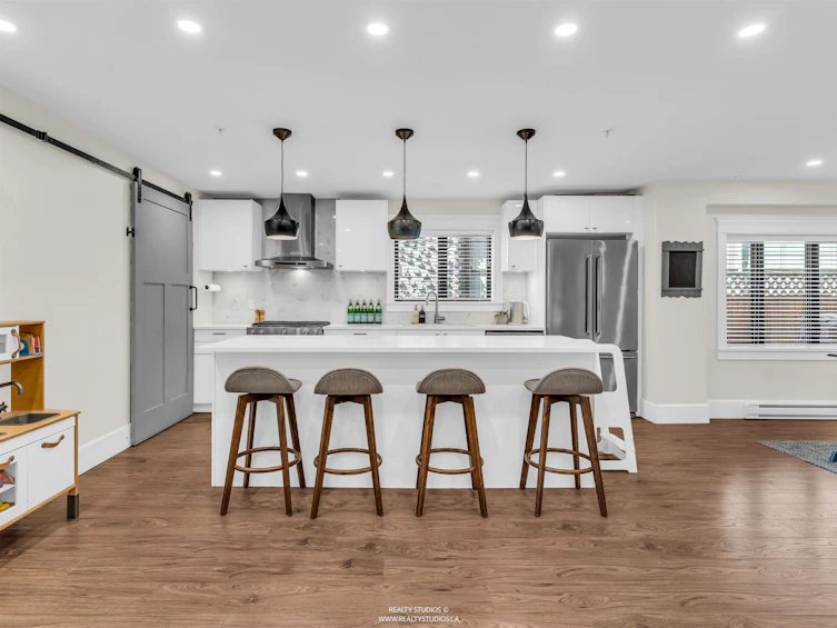 436 Lakewood Drive, Vancouver, BC, V5L 4L7 - 7