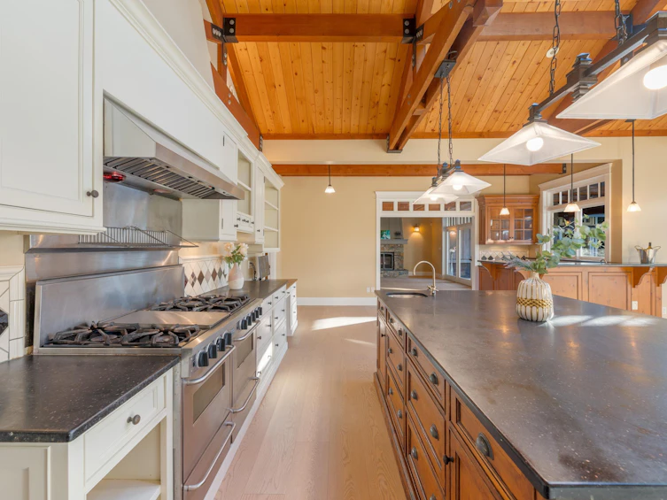 366 Keith Road, West Vancouver, BC, V7T 1L7 - 12
