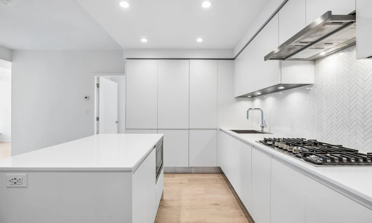 4505-3833 Evergreen Place