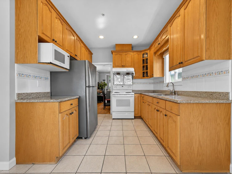 6959 Culloden Street, Vancouver, BC, V5X 4J6 - 6