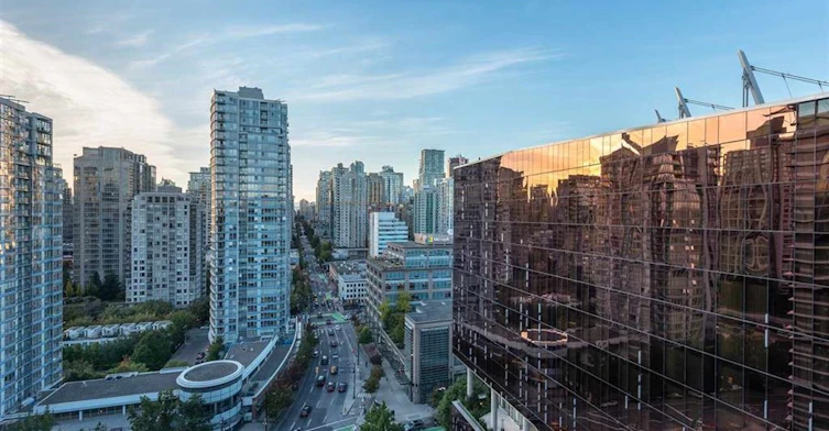 PH2015-68 Smithe Street, Vancouver, BC, V6B 0P4