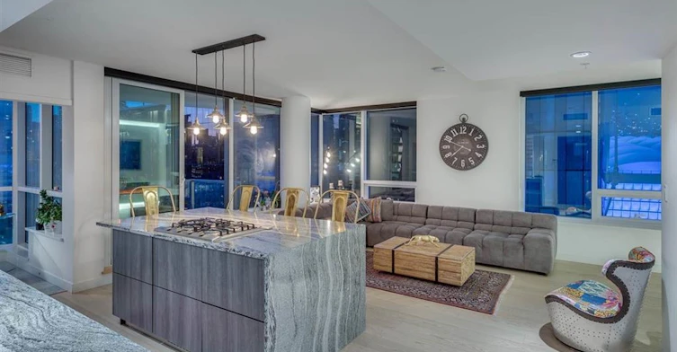 PH2015-68 Smithe Street, Vancouver, BC, V6B 0P4 - 2