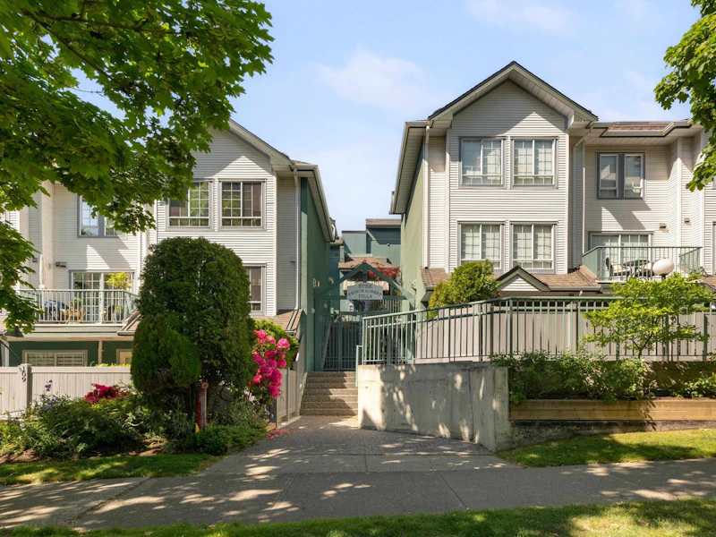 104 - 3755 Albert Street, Burnaby BC V5C 2C6