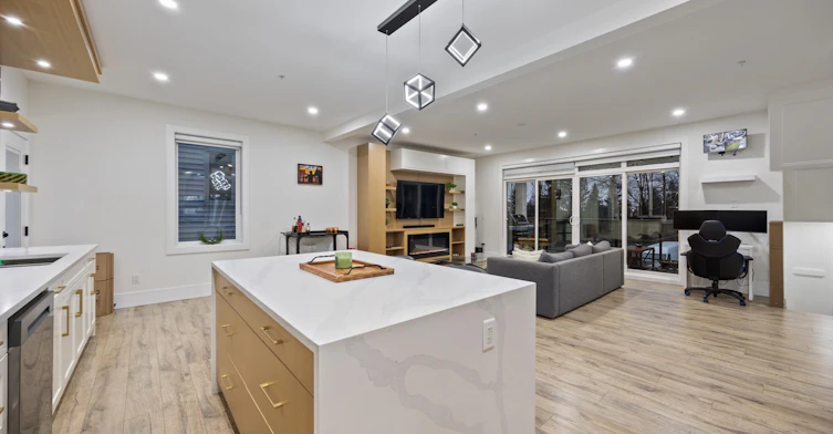 Upper-10500 Mcveety Street, Maple Ridge, BC, V2W 0K3 - 2