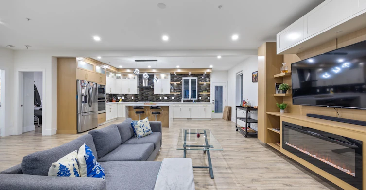 Upper-10500 Mcveety Street, Maple Ridge, BC, V2W 0K3