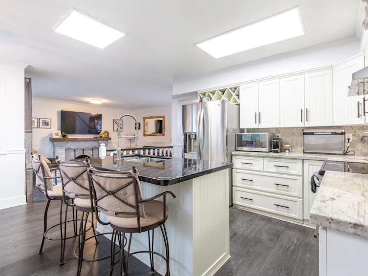 6412 179 Street, Surrey, BC, V3S 7J9 - 9