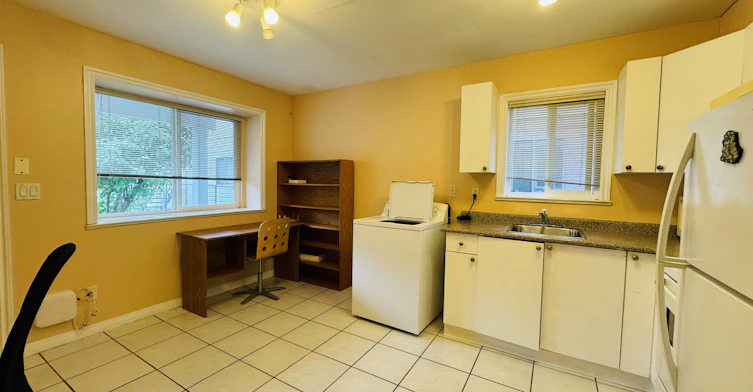 6000 Prince Albert Street, Vancouver, BC, V5W 3E7 - 3