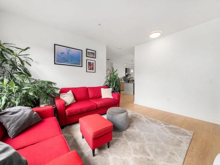 301-3205 Mountain Highway, North Vancouver, BC, V7K 0A3 - 5