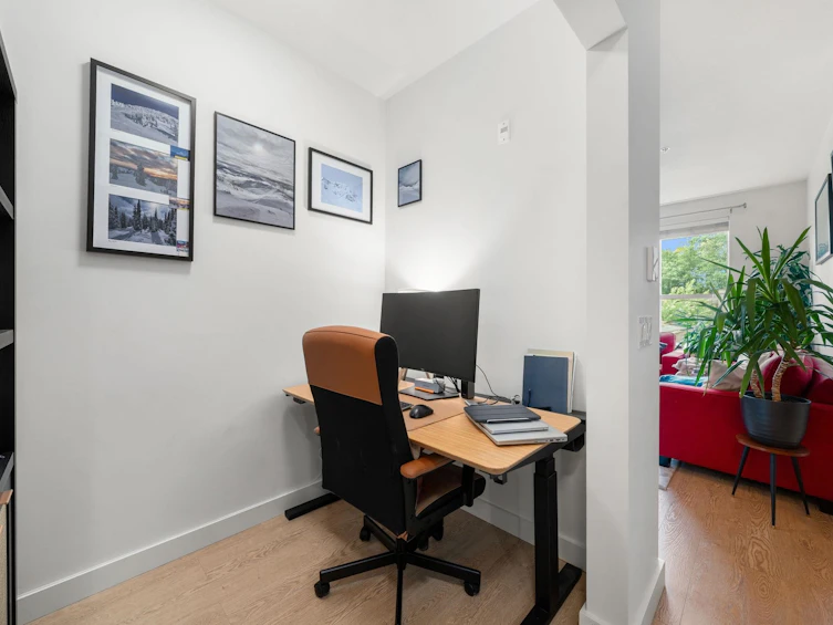 301-3205 Mountain Highway, North Vancouver, BC, V7K 0A3 - 25