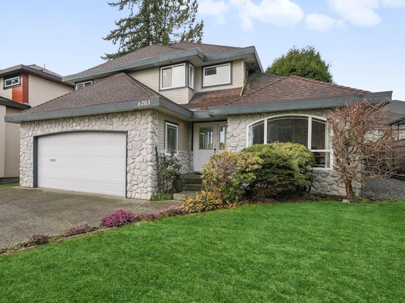 6203 190th Street, Surrey BC V3S 8S4