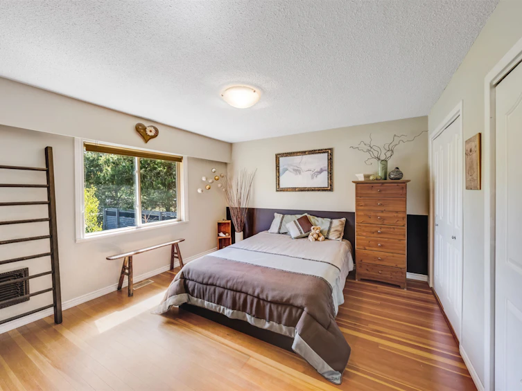 1140 W 20th Street, North Vancouver, BC, V7P 2B7 - 18
