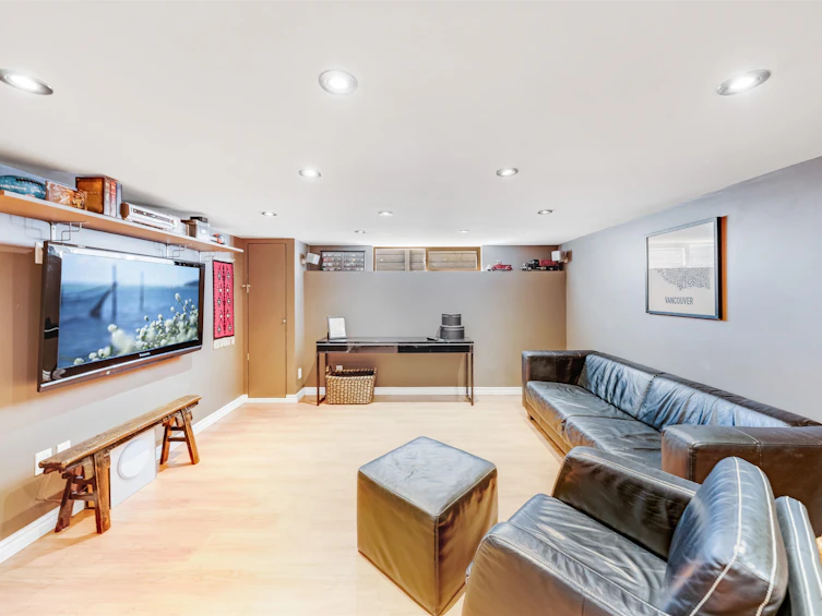 1140 W 20th Street, North Vancouver, BC, V7P 2B7 - 25