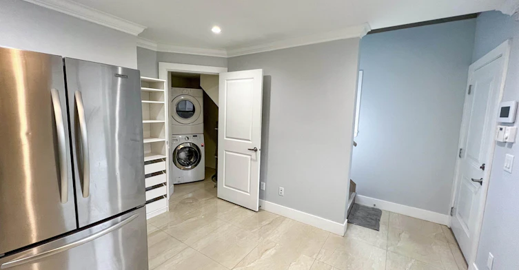 1400 East 61th Avenue, Vancouver, BC, V5P 2J4 - 3
