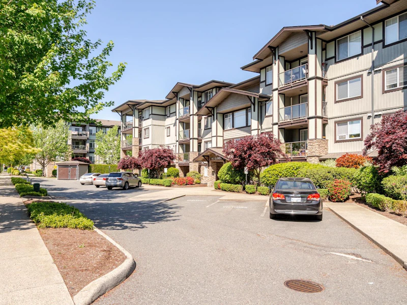 305 - 2038 Sandalwood Crescent, Abbotsford BC V2S 3H6