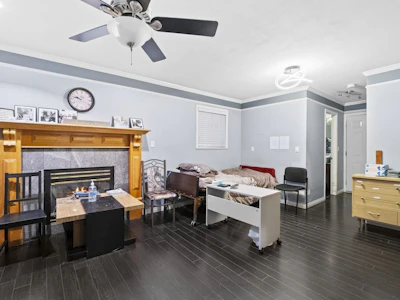 1405 Edinburgh Street - 4