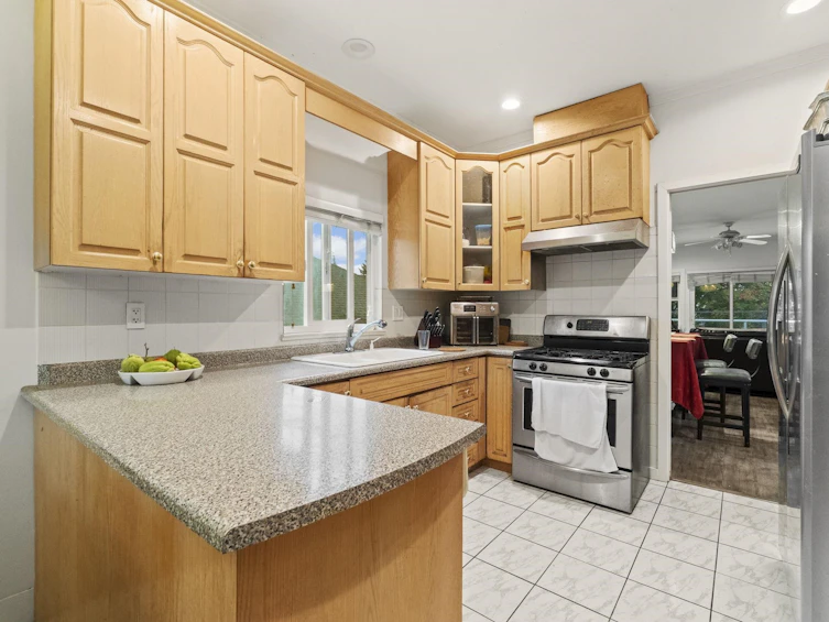 1405 Edinburgh Street, New Westminster, BC, V3M 2W3 - 11