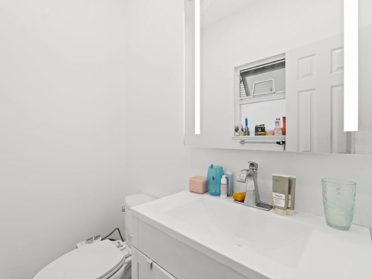 1405 Edinburgh Street, New Westminster, BC, V3M 2W3 - 18