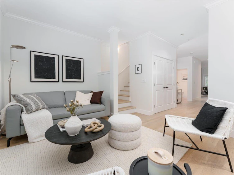 4448 W 8th Avenue, Vancouver, BC, V6R 2A2 - 3