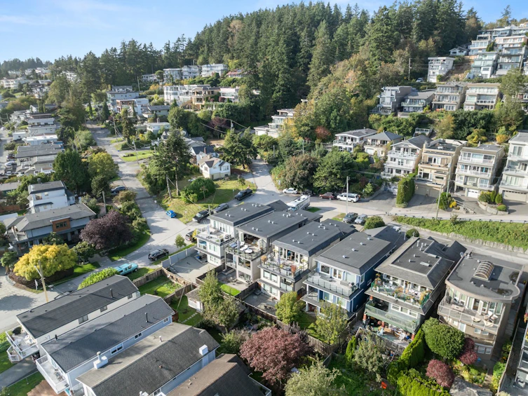 14712 Mcdonald Avenue, Surrey, BC, V4B 2C8 - 32