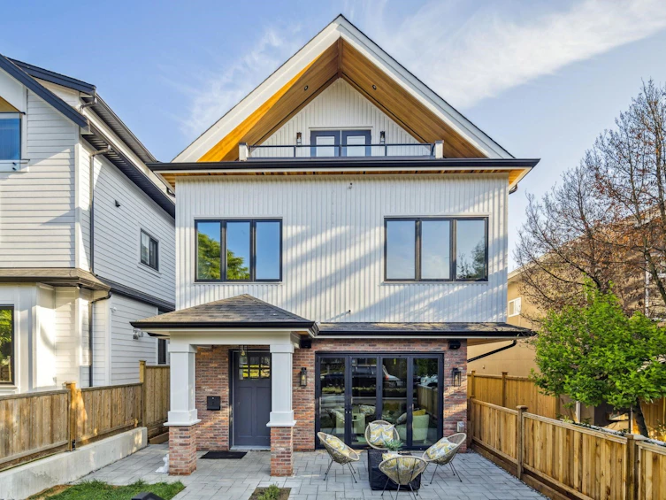 1-2244 E 11th Avenue, Vancouver, BC, V5N 1Z6 - 32