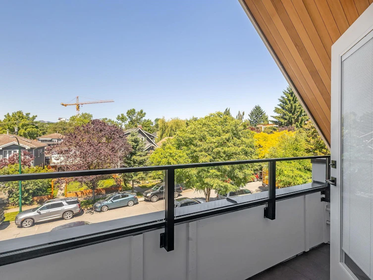 1-2244 E 11th Avenue, Vancouver, BC, V5N 1Z6 - 29
