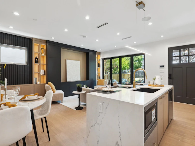 1-2244 E 11th Avenue, Vancouver, BC, V5N 1Z6 - 9