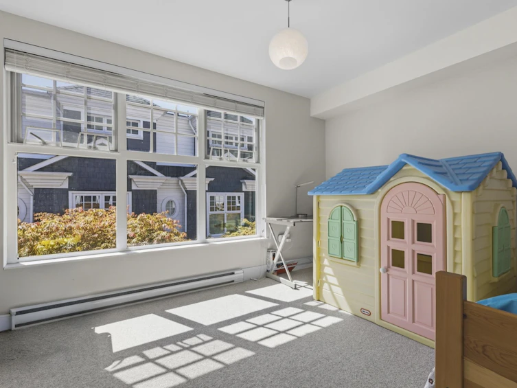 276 W 62nd Avenue, Vancouver, BC, V5X 0H1 - 11