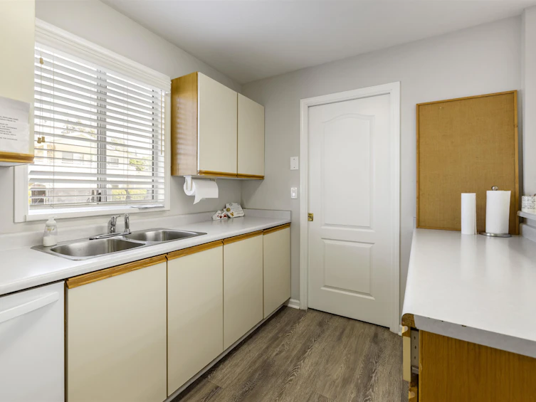241-7156 121 Street, Surrey, BC, V3W 0J6 - 35