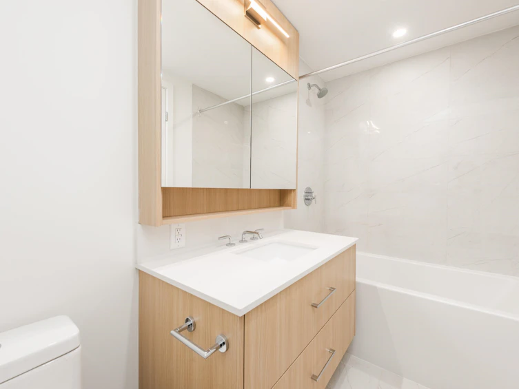 413-9675 King George Boulevard, Surrey, BC, V3T 2V3 - 15