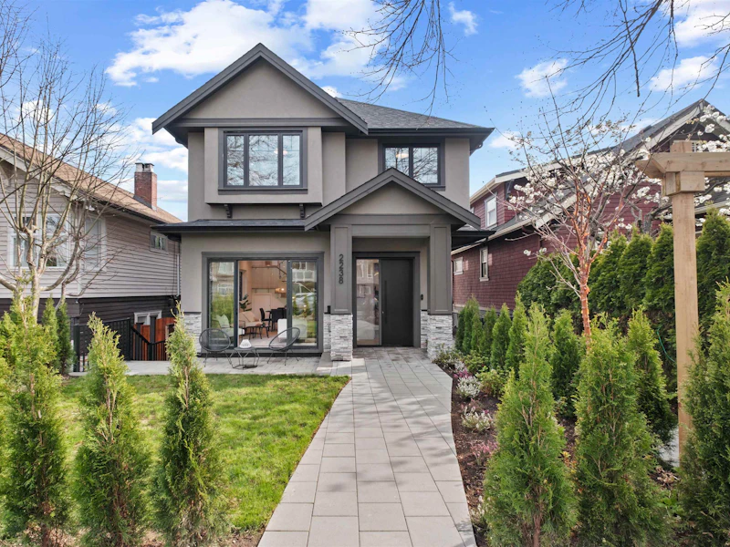 2238 E 5th Avenue, Vancouver BC V5N 1M8
