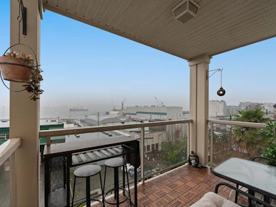 308-333 E 1st Street - 4