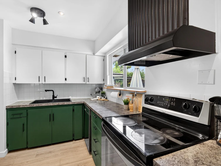 10871 Oriole Drive, Surrey, BC, V3R 5A4 - 12