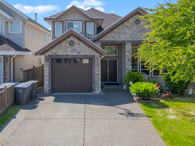 17460 64a Avenue, Surrey BC V3S 3K9