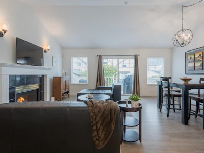 4-20788 87 Avenue - 5