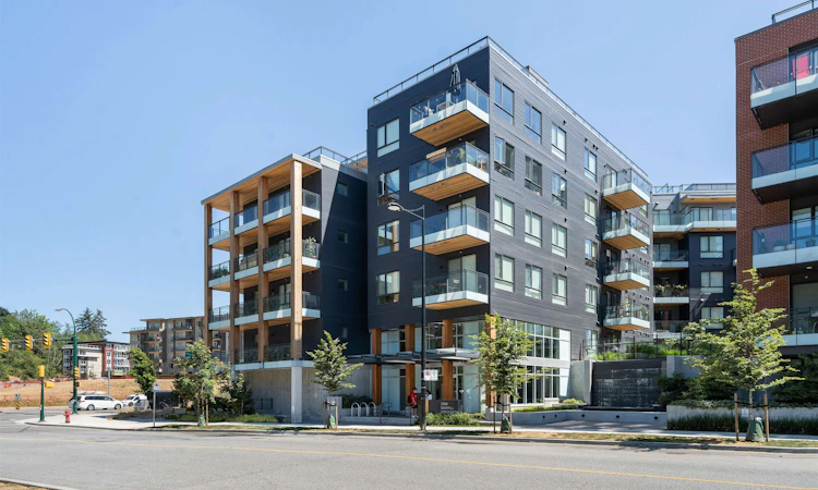 309-3588 Sawmill Crescent