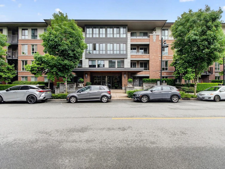 102-3107 Windsor Gate, Coquitlam, BC, V3B 0L1