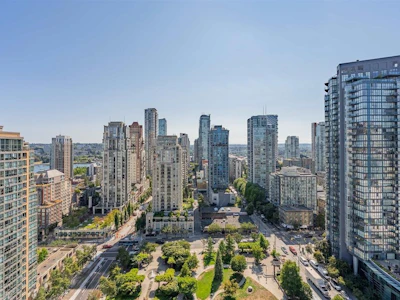 2109-1111 Richards Street - 4
