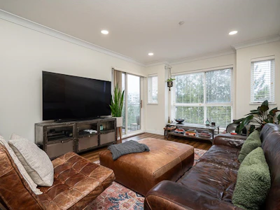 307-5499 203 Street - 4