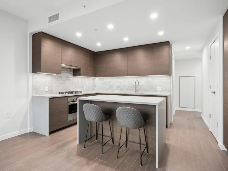 1410-4168 Lougheed Highway, Burnaby, BC, V5C 0N9 - 6