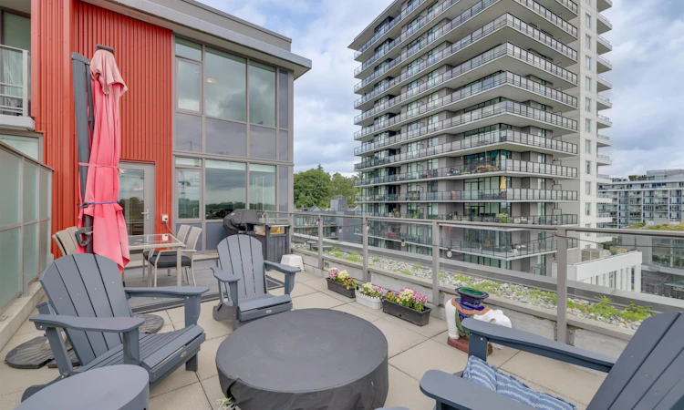 702-3451 Sawmill Crescent