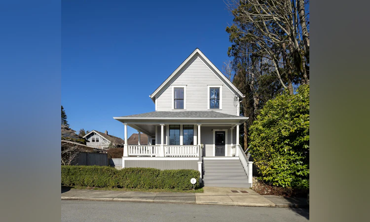 109 Oakland Street
