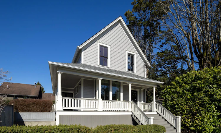 109 Oakland Street