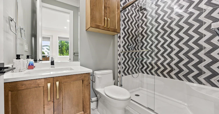 953 Jarvis Street, Coquitlam, BC, V3J 4Z8 - 9