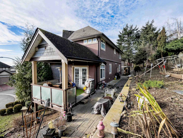 35527 Zanatta Place, Abbotsford, BC, V3G 0B4 - 36