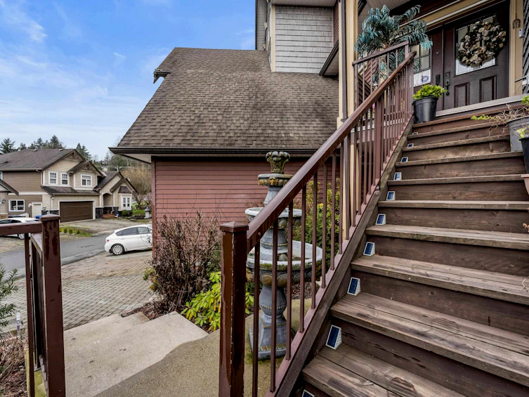 35527 Zanatta Place, Abbotsford, BC, V3G 0B4 - 4