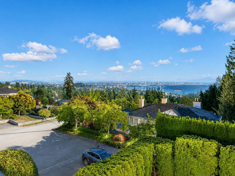 1595 Tyrol Court, West Vancouver, BC, V7S 3G5 - 3