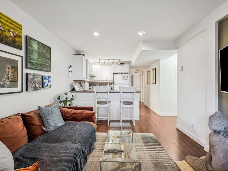 2819 W 13th Avenue, Vancouver, BC, V6K 2T6 - 18