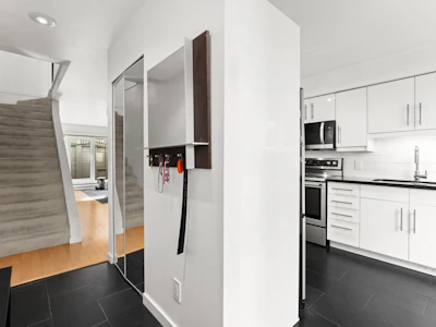 1286 W 7th Avenue - 2
